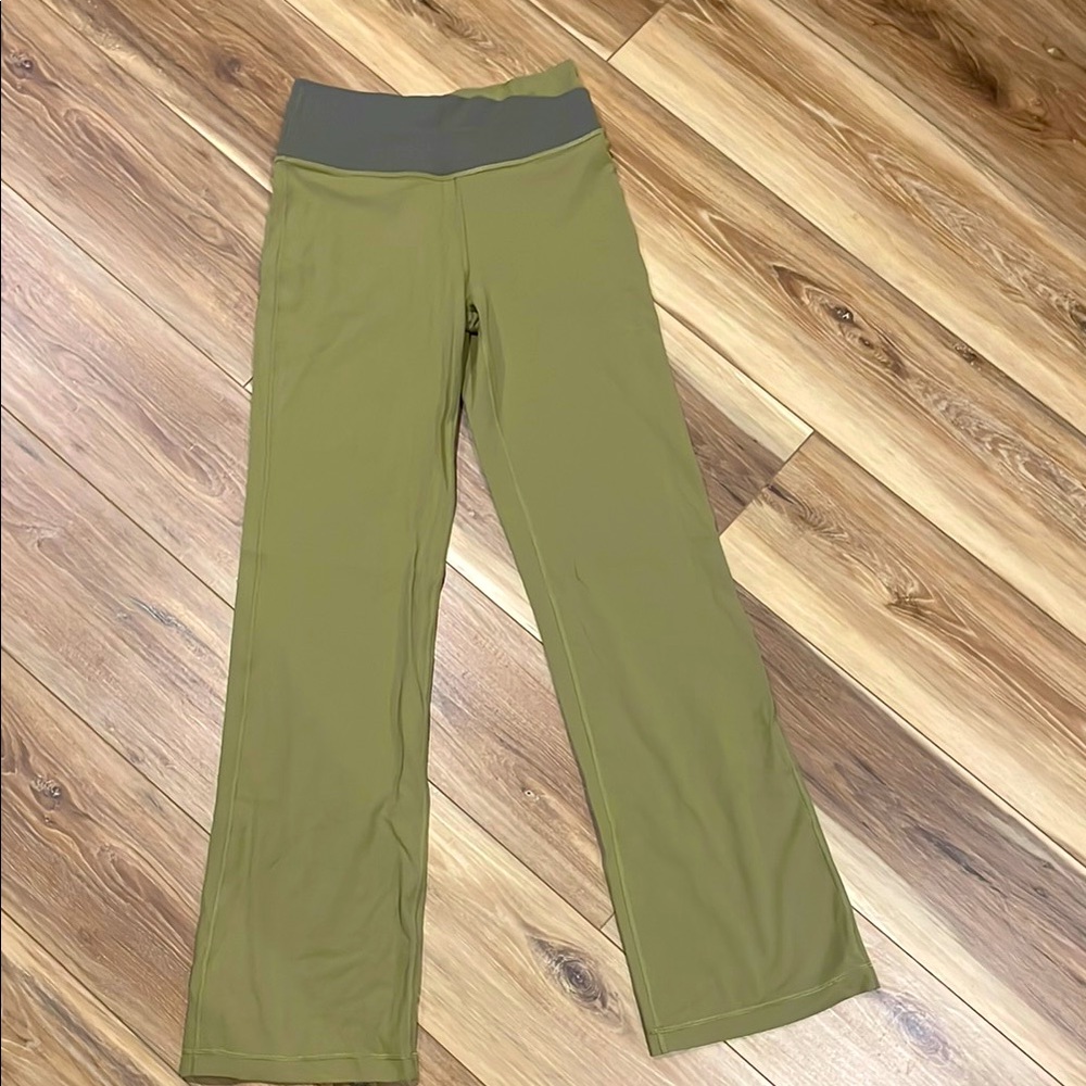 lululemon athletica Olive Waistband Boot-Cut Yoga Pants